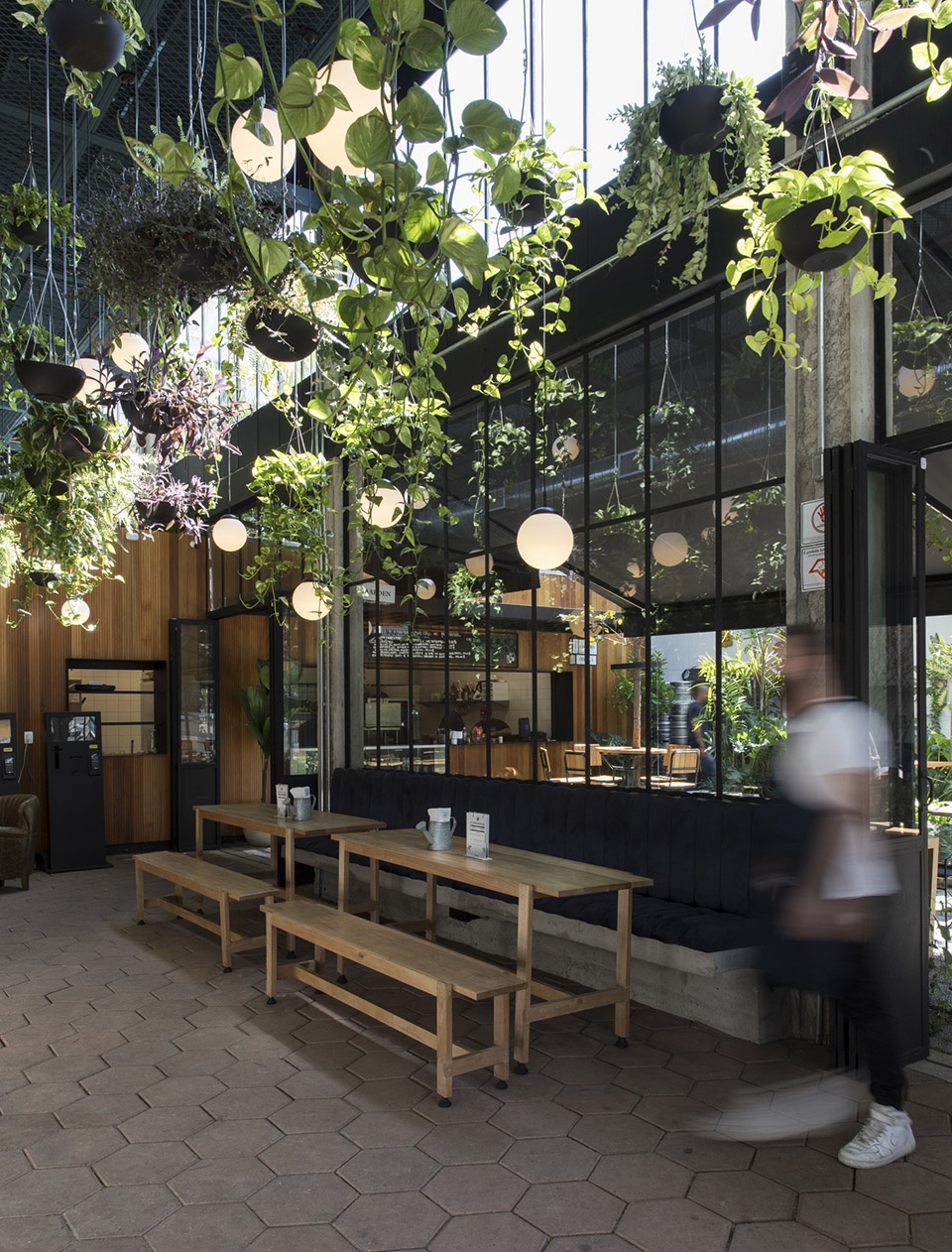 Hoegaarden Greenhouse Bar by Metamoorfose Studio