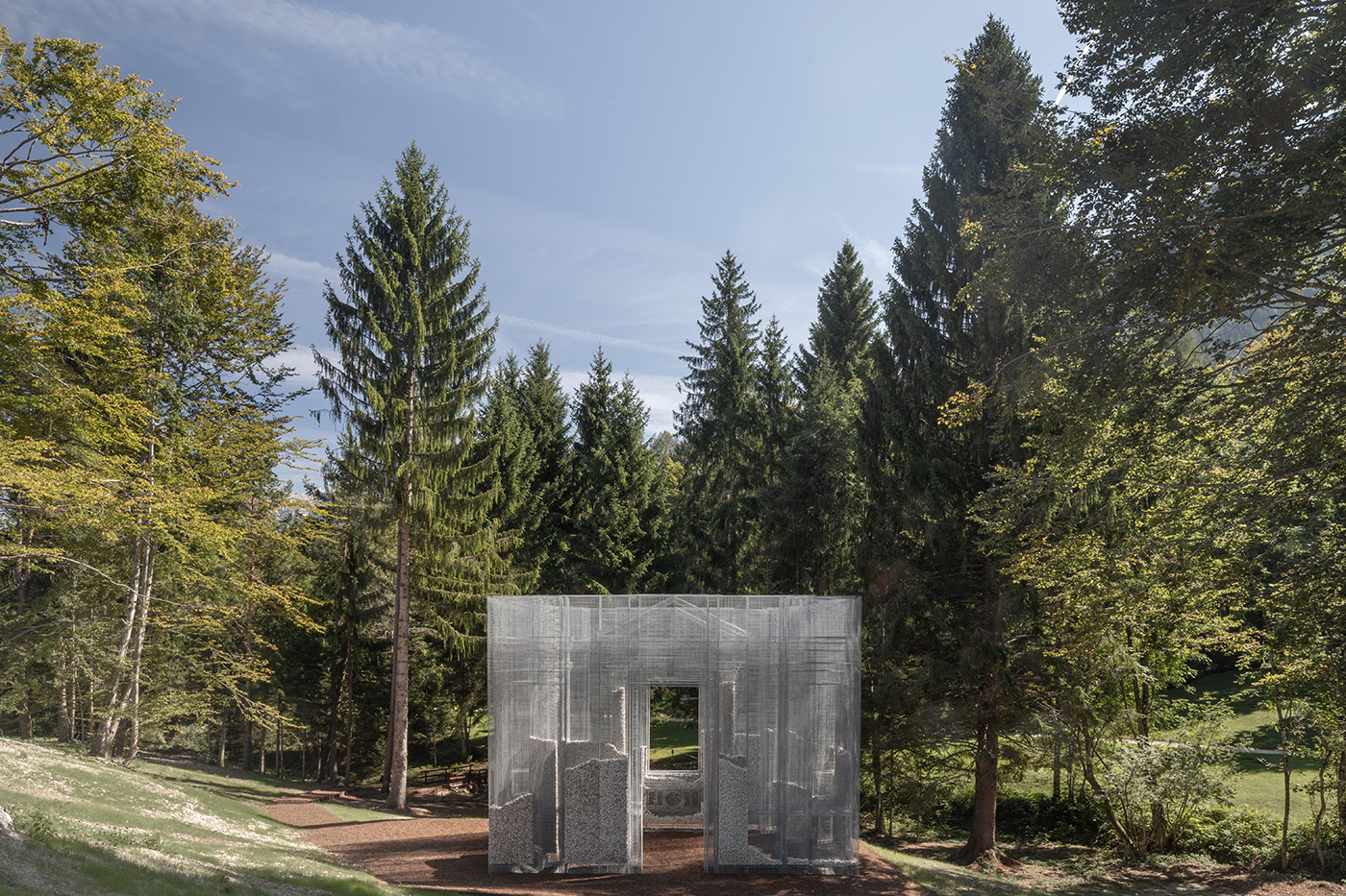 simbiosi by edoardo tresoldi