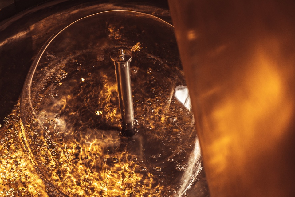 inns whisky bar china by wootion designers