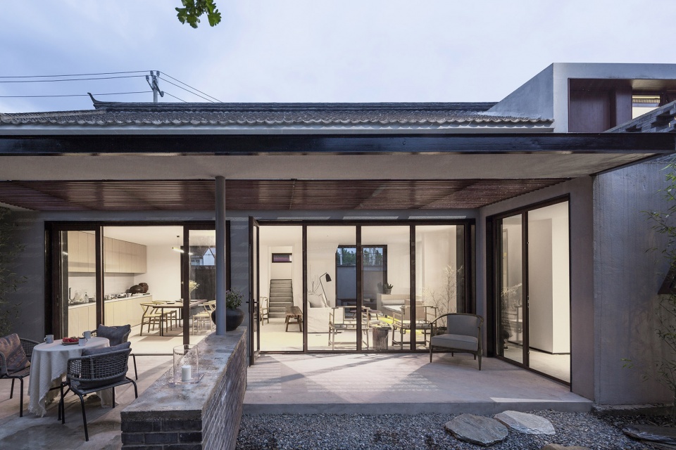 the shared village space evolution of red fruit tree small tavern by evolution design