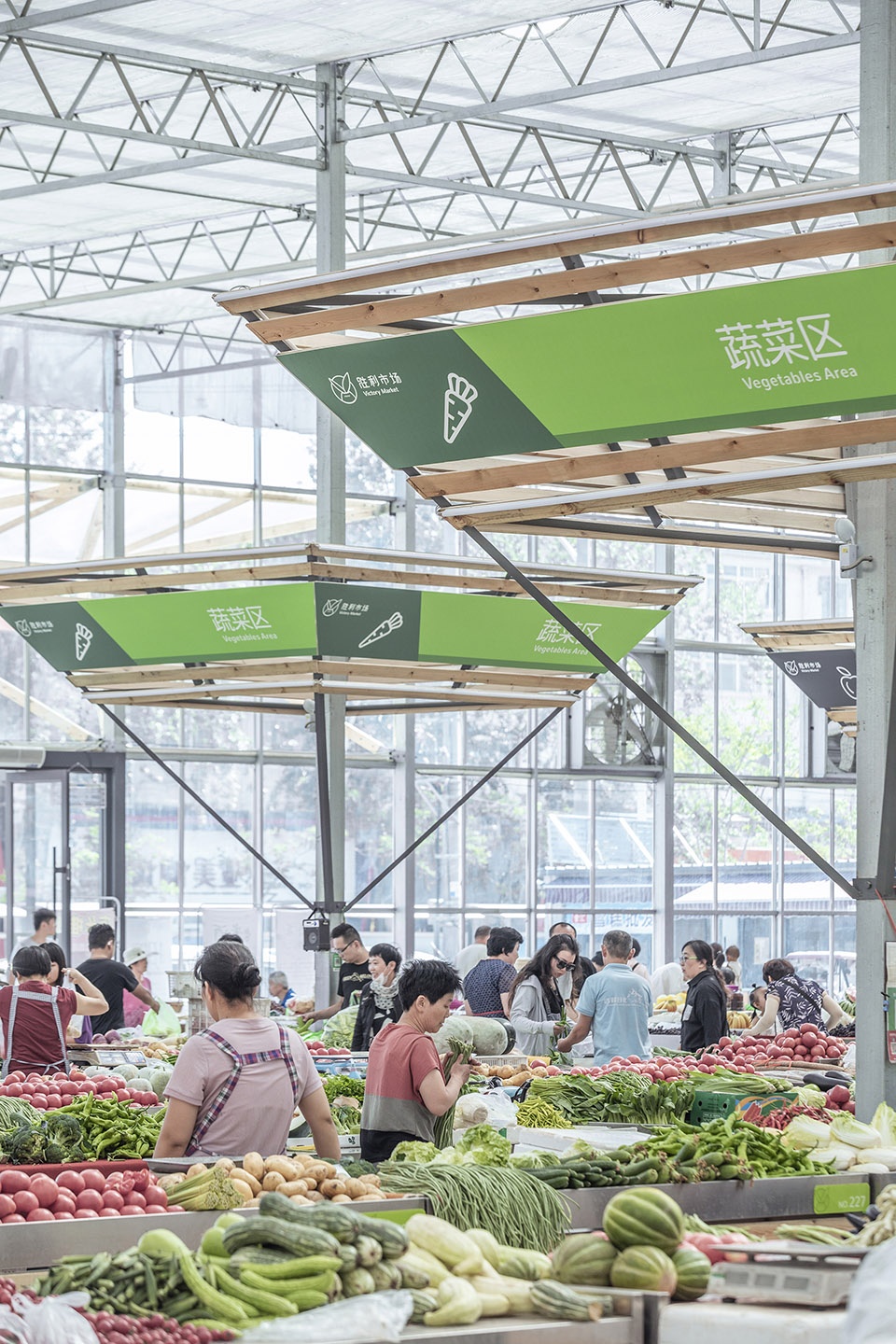 temporary site of shengli market china by luo studio
