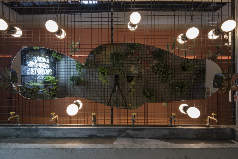 Hoegaarden Greenhouse Bar by Metamoorfose Studio