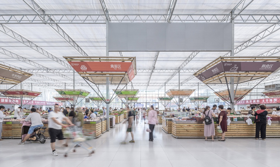 temporary site of shengli market china by luo studio