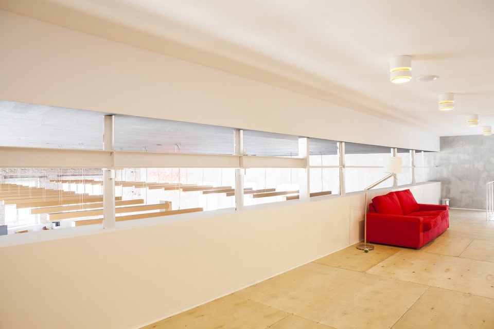 the moscow office of io and stampsy by archiproba studios