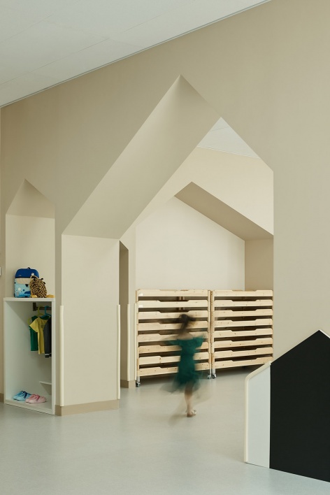 zhengzhou akendun kindergarten china by zhengzhou qingcaodi interior design