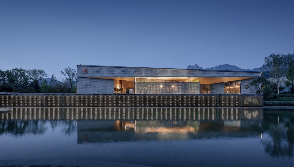 MOMA Lotus Resort Lacime Architects