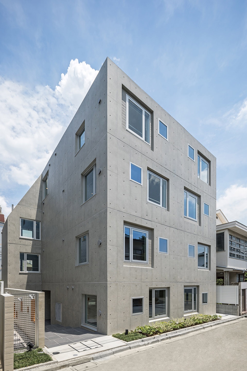 modelia brut kagurazaka by sasaki architecture ytro design institute