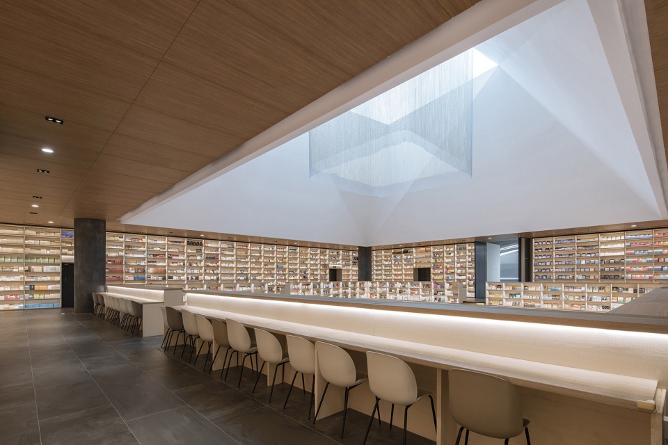 fengdong e pang bookstore china by gonverge interior design