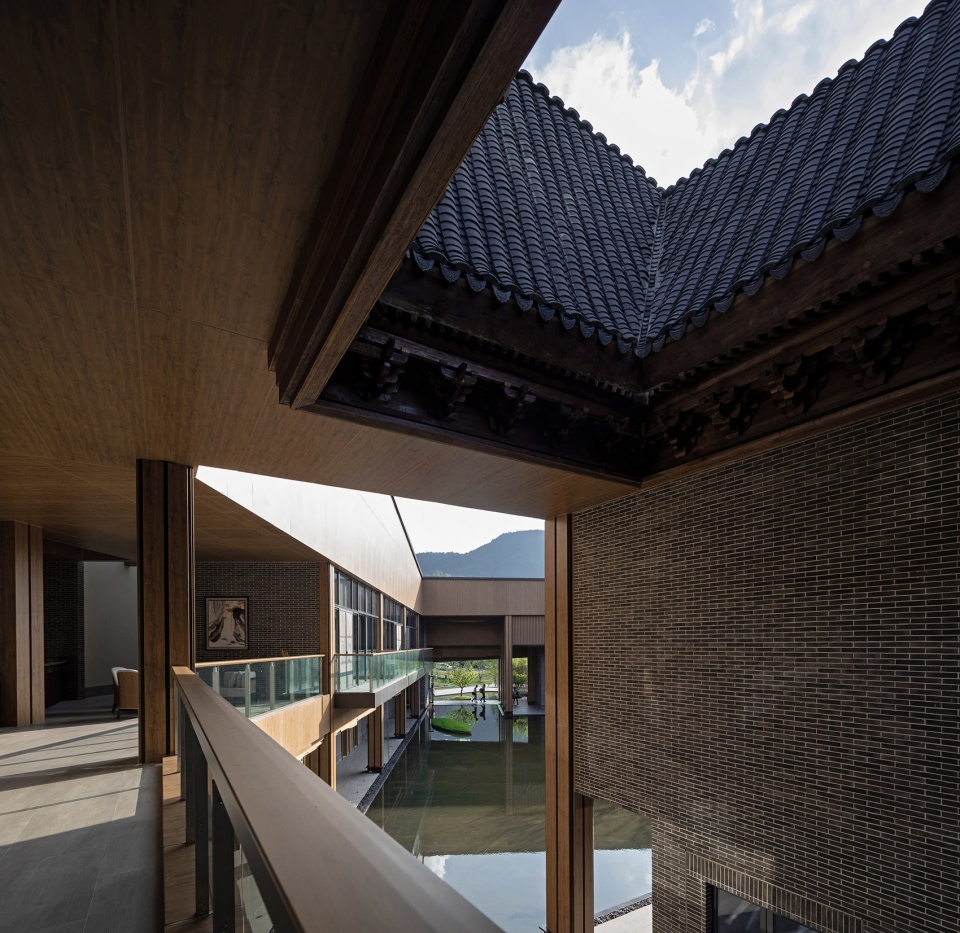 MOMA Lotus Resort Lacime Architects