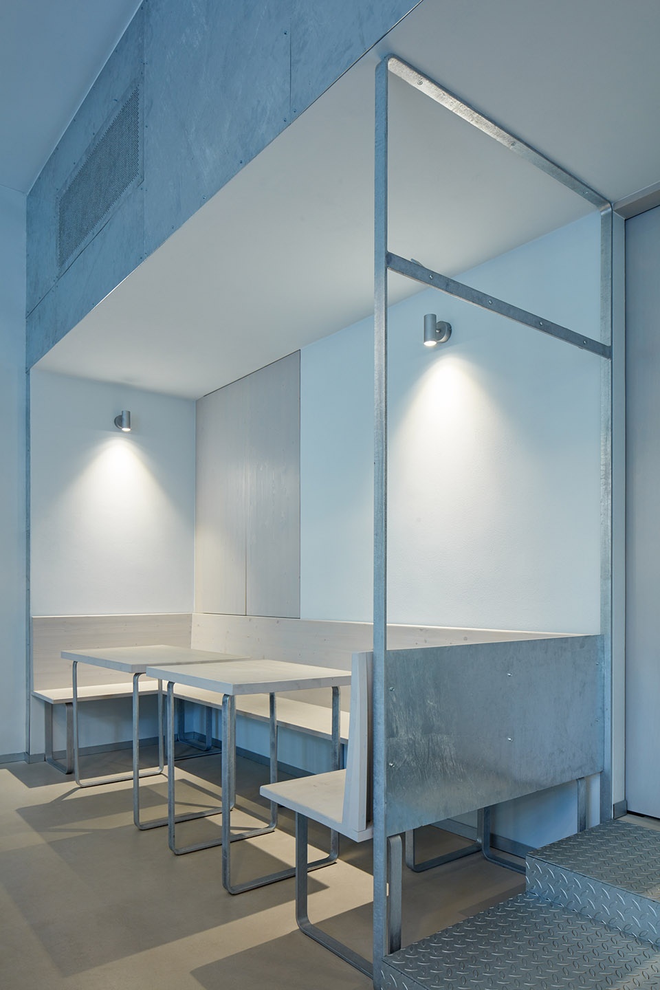 restaurant avocado gang by mimosa architects