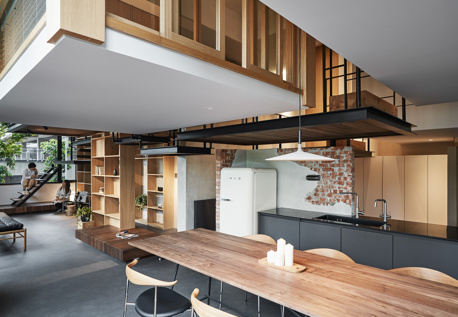 life in tree house by soar design