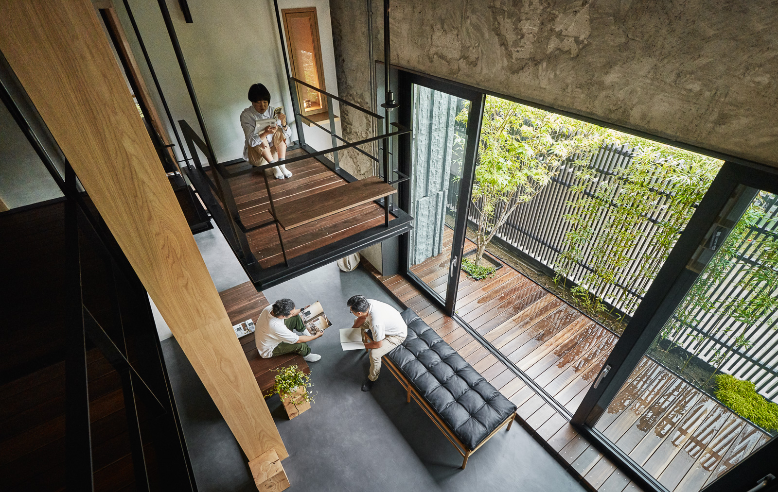 life in tree house by soar design