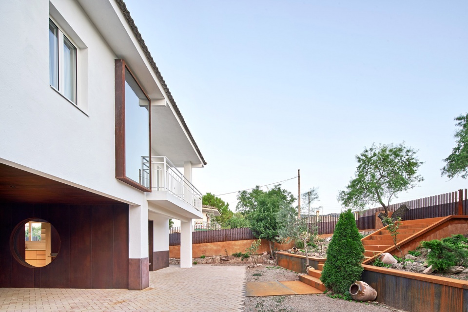 gallery house by raul sanchez architects