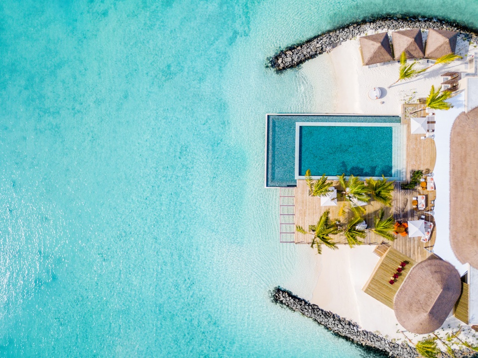 intercontinental maldives maamunagau resort by eco id avalon collective