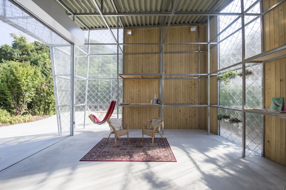 hut by takayuki kuzushima and associates