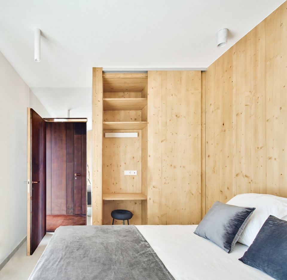 gallery house by raul sanchez architects
