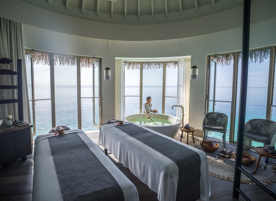 intercontinental maldives maamunagau resort by eco id avalon collective