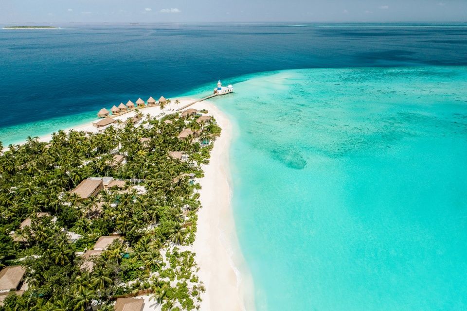intercontinental maldives maamunagau resort by eco id avalon collective