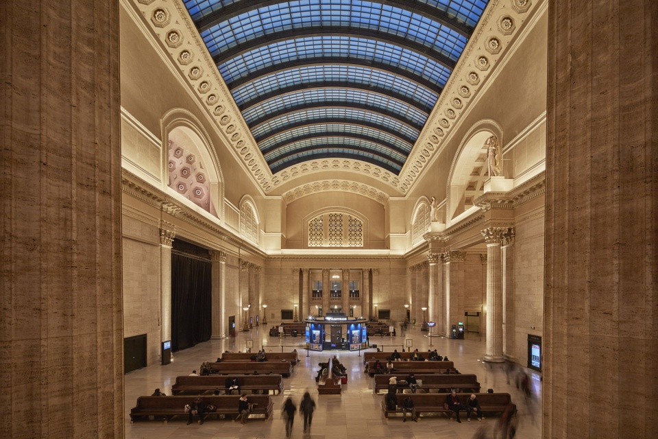 restoration of chicagos historic union station great hall by goettsch partners