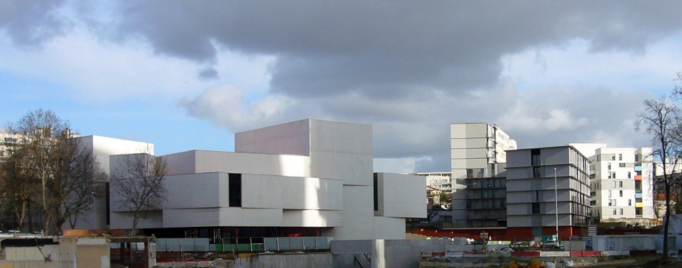theater in montreuil by dominique coulon associes