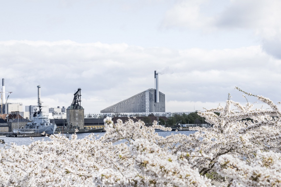 copenhill amager bakke by big
