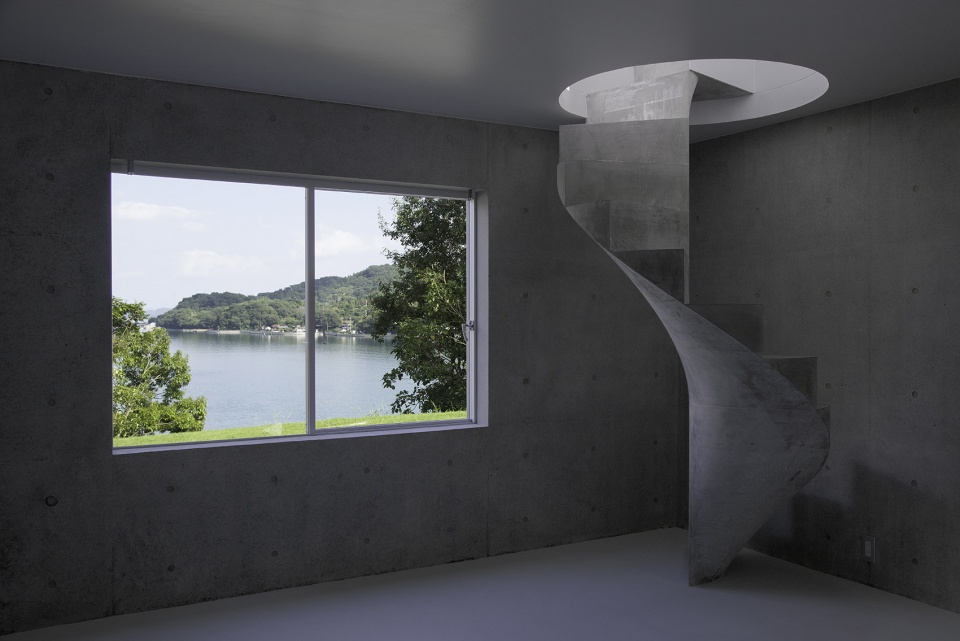 house in akitsu by kazunori fujimoto