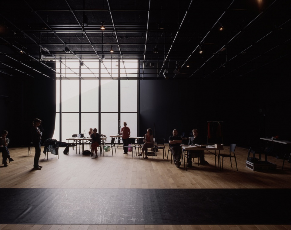 theater in montreuil by dominique coulon associes