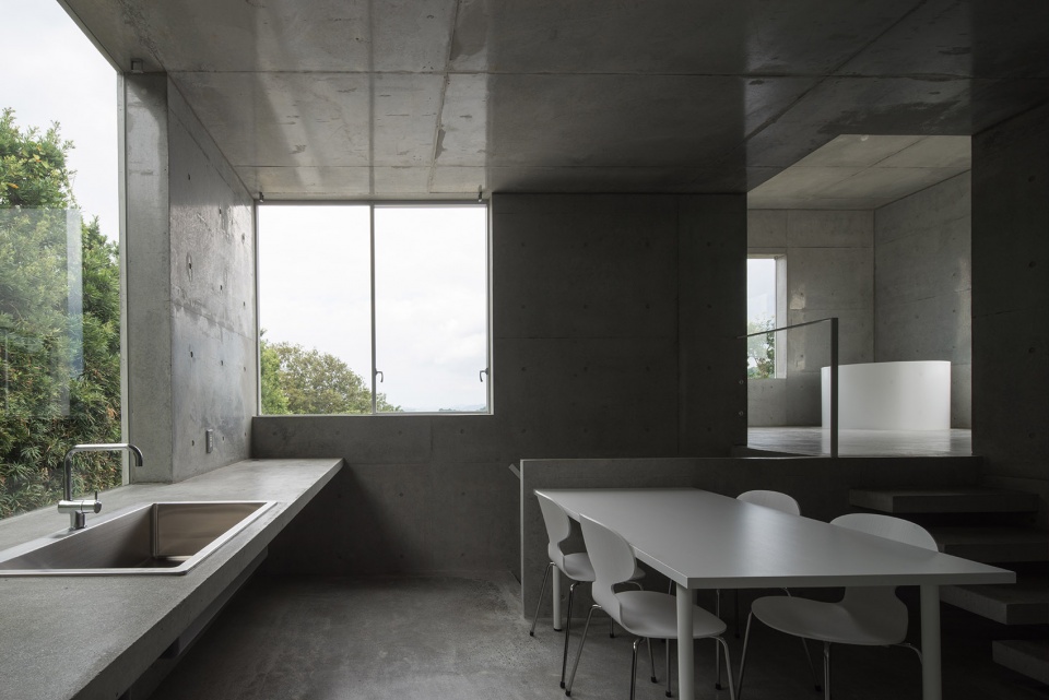 house in akitsu by kazunori fujimoto