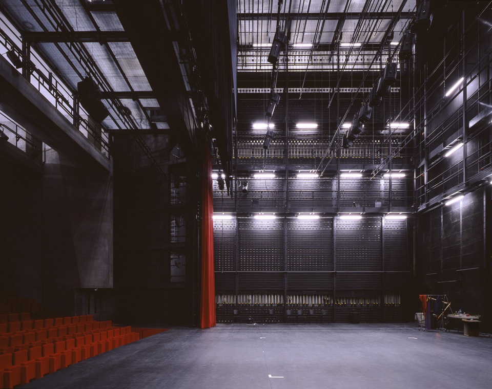 theater in montreuil by dominique coulon associes