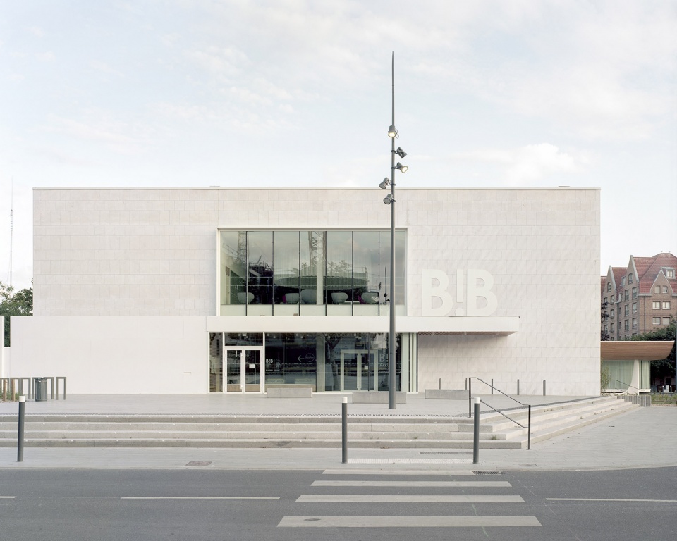 transformation of the museum of fine arts of dunkirk into a library by dhoundtbajart architects associates