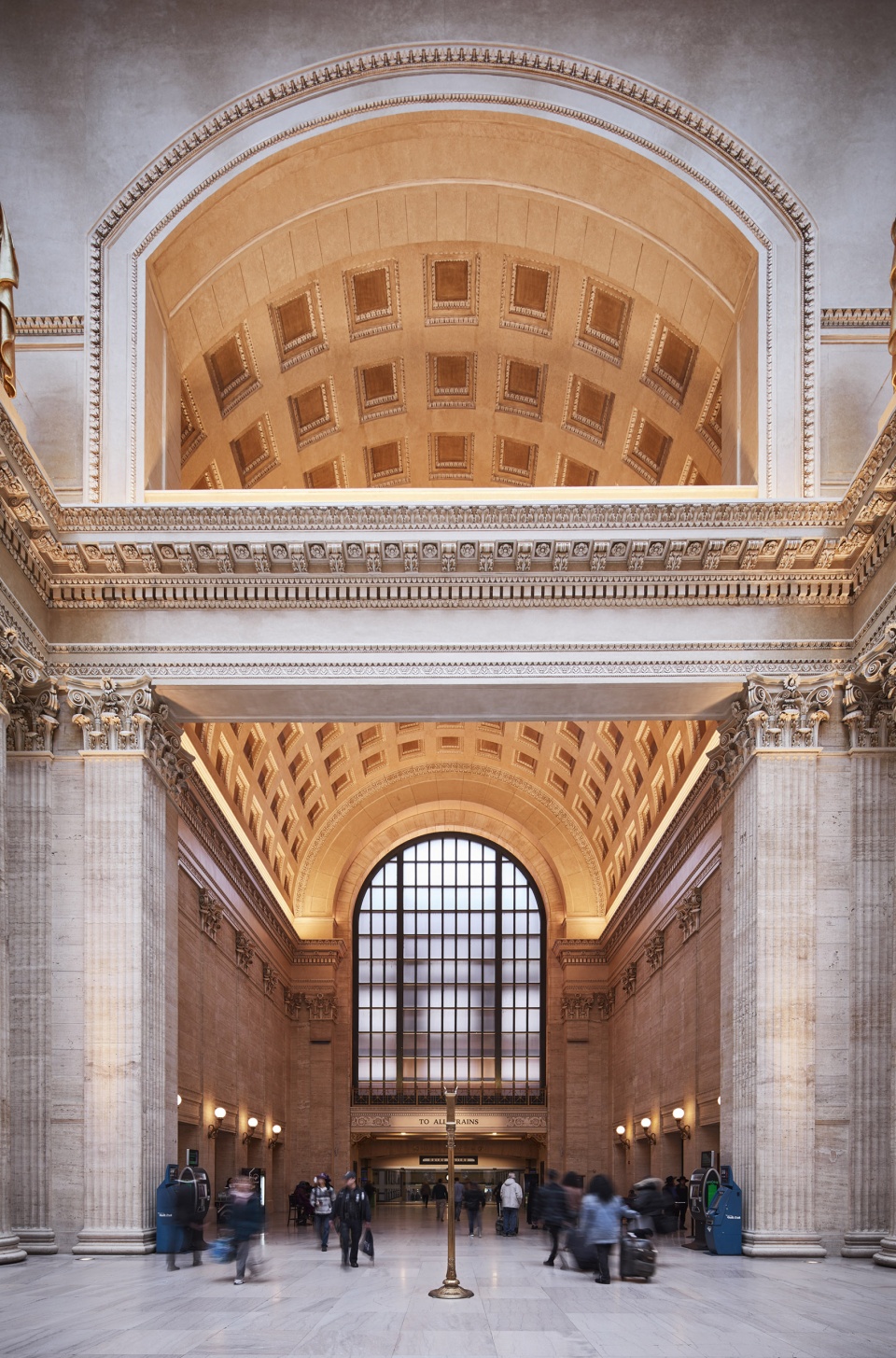 restoration of chicagos historic union station great hall by goettsch partners