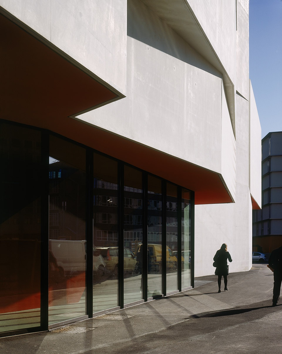 theater in montreuil by dominique coulon associes