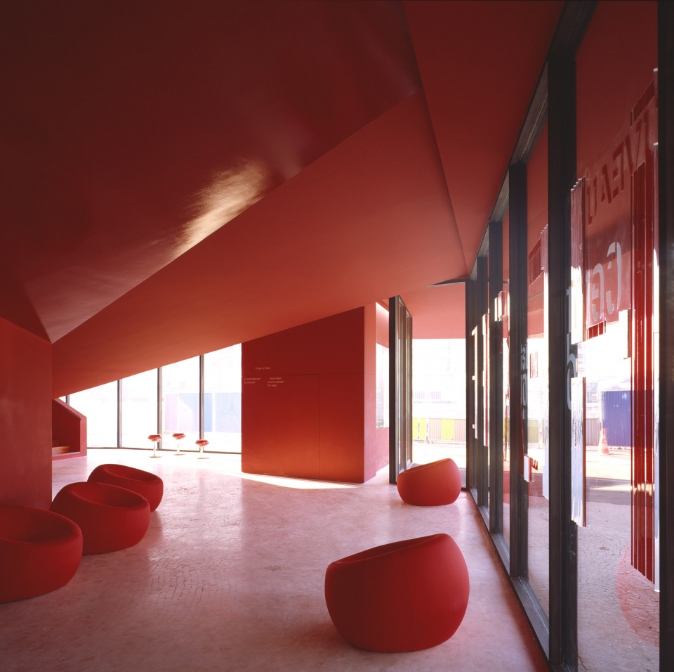 theater in montreuil by dominique coulon associes