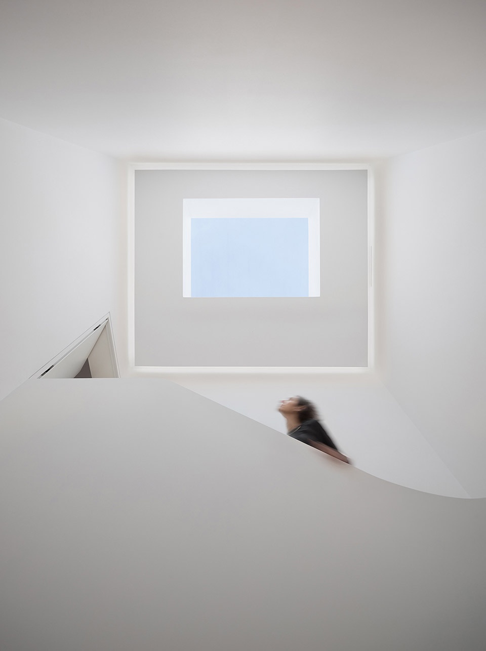 light falls by flow architecture magrits