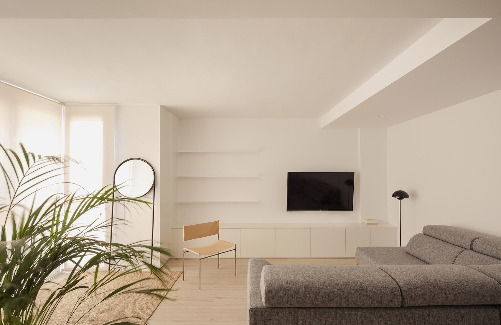 mv apartment by carlos segarra arquitectos