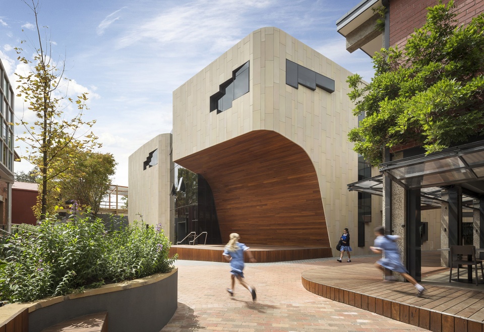 Ruyton Girls School Margaret McRae Centre by Woods Bagot