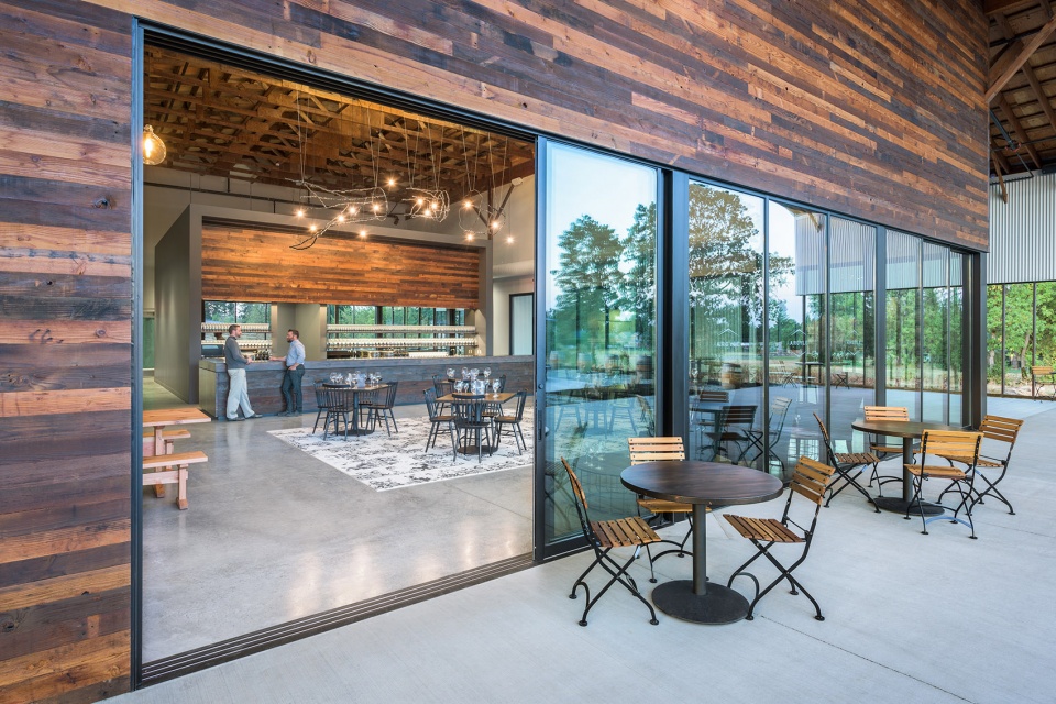 argyle winery tasting house by sera architects