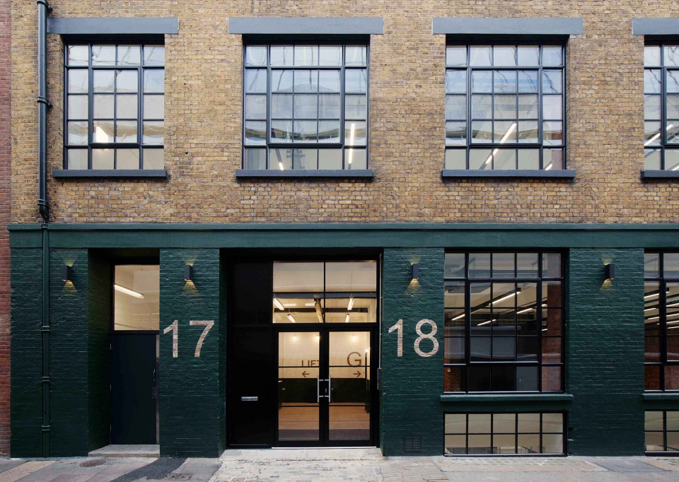 haywards place by hut