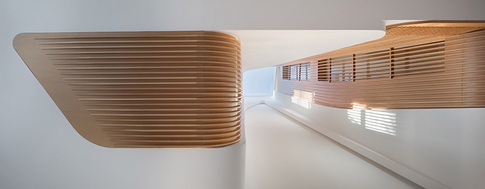 light falls by flow architecture magrits