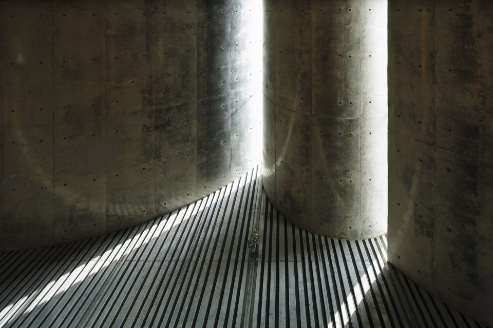 shonan christ church by takeshi hosaka architects