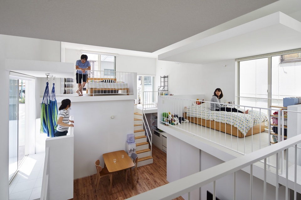 balcony house by takeshi hosaka architects