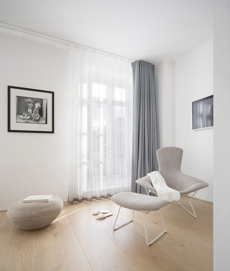 light falls by flow architecture magrits