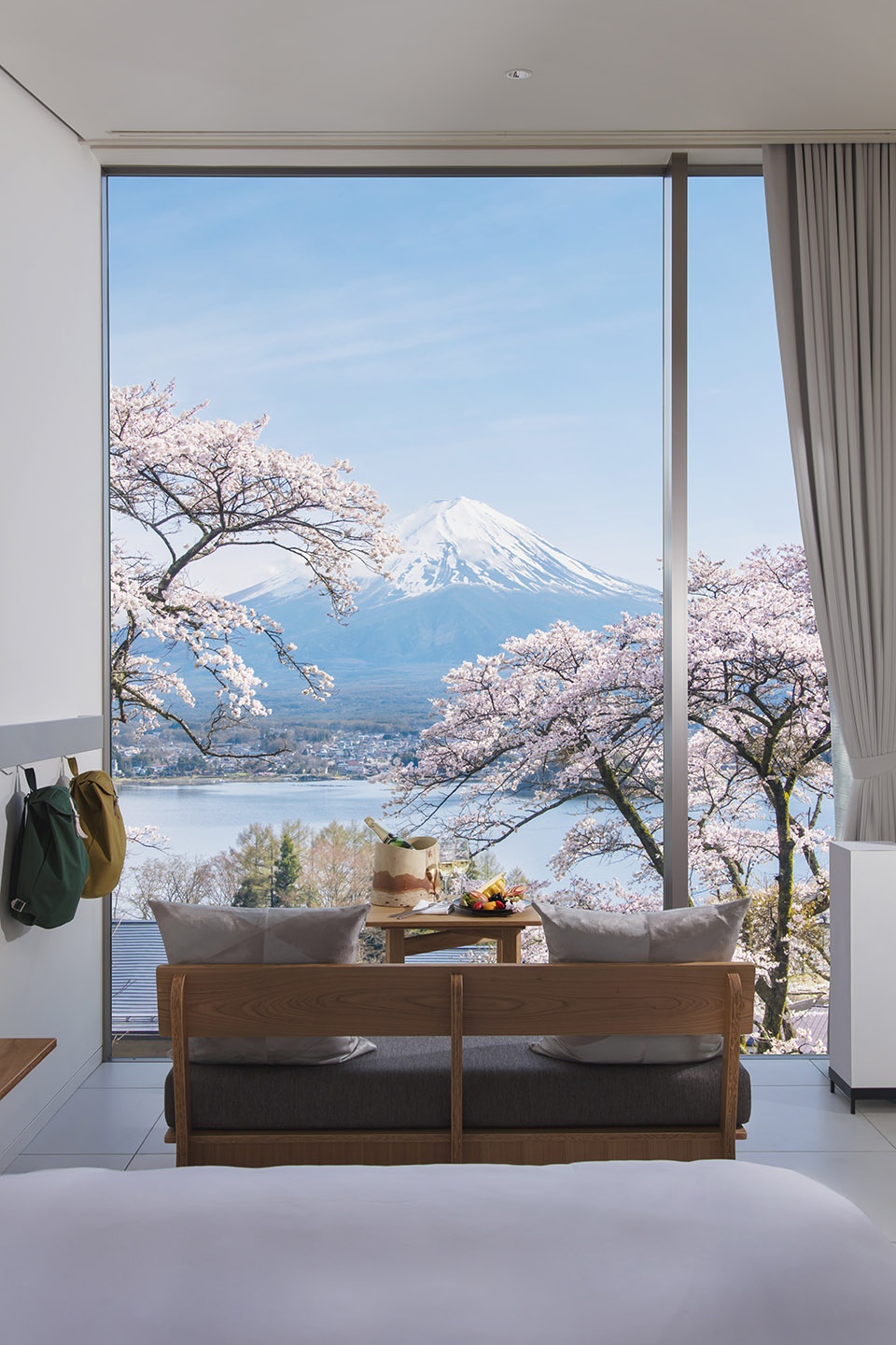 hoshinoya fuji by azuma architect associates