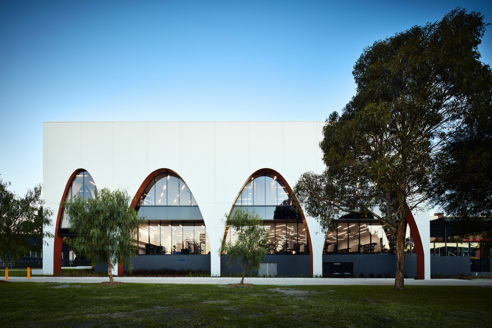 Parade College Nash Learning Centre Bundoora Australia by CHT Architects