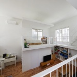 Balcony House by Takeshi Hosaka Architects