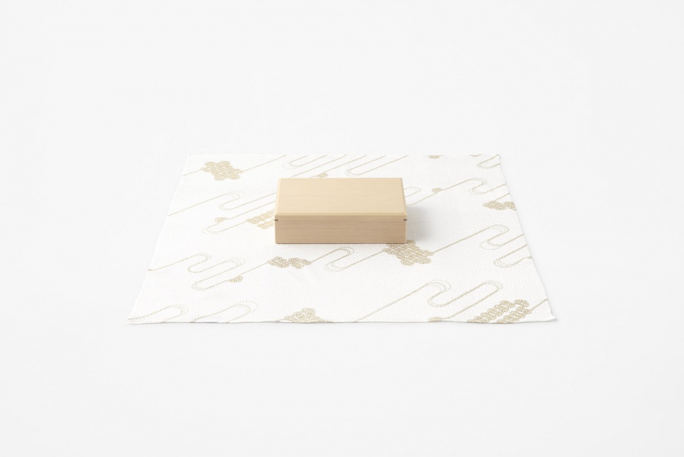 rugby mizuhiki brooch by nendo