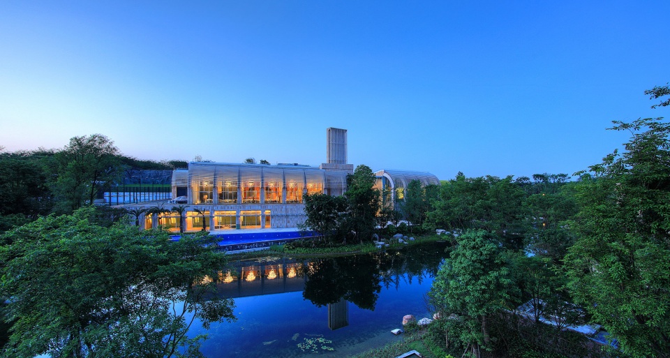 creek clubhouse china by steinberg hart