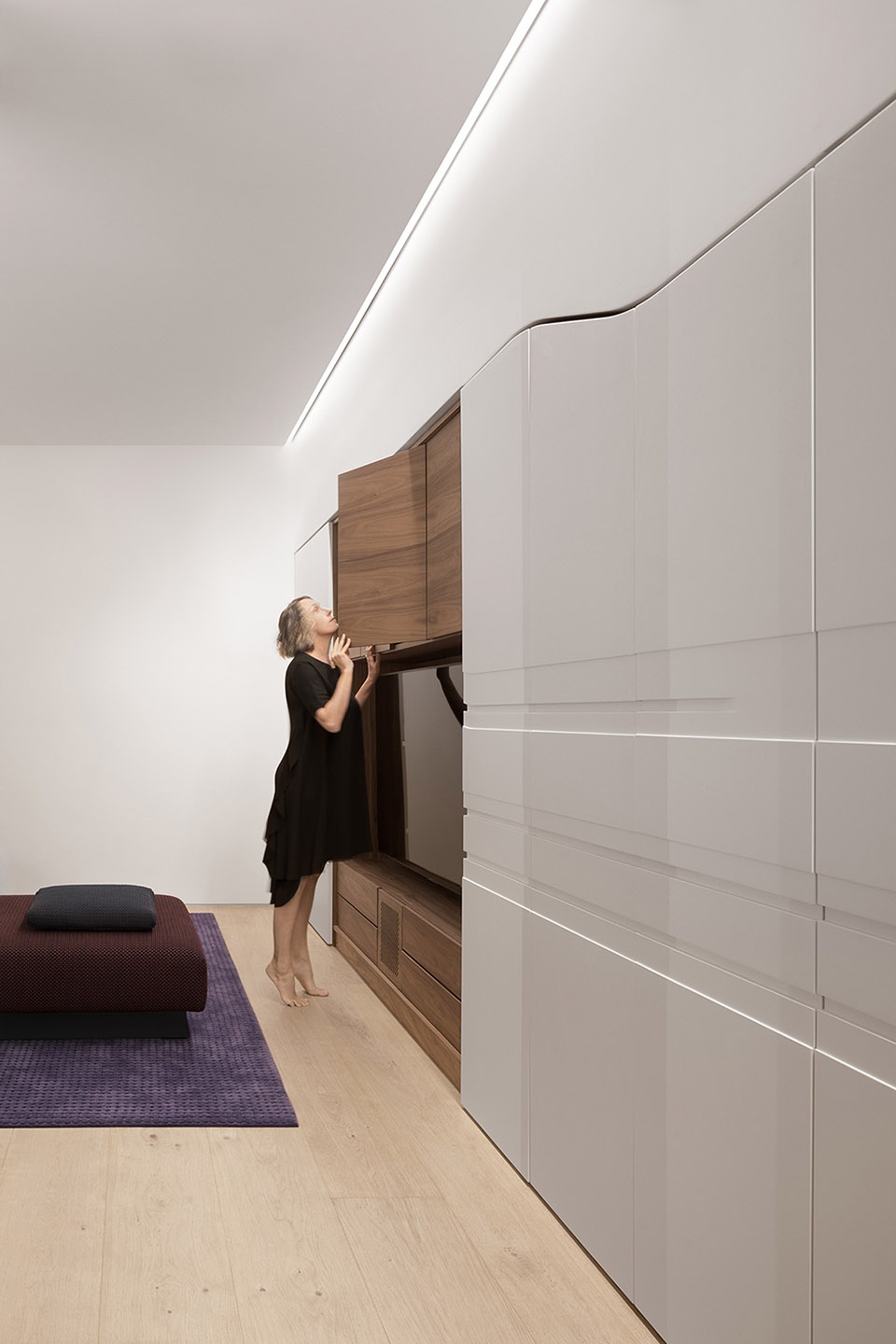 light falls by flow architecture magrits