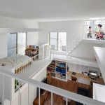 Balcony House by Takeshi Hosaka Architects
