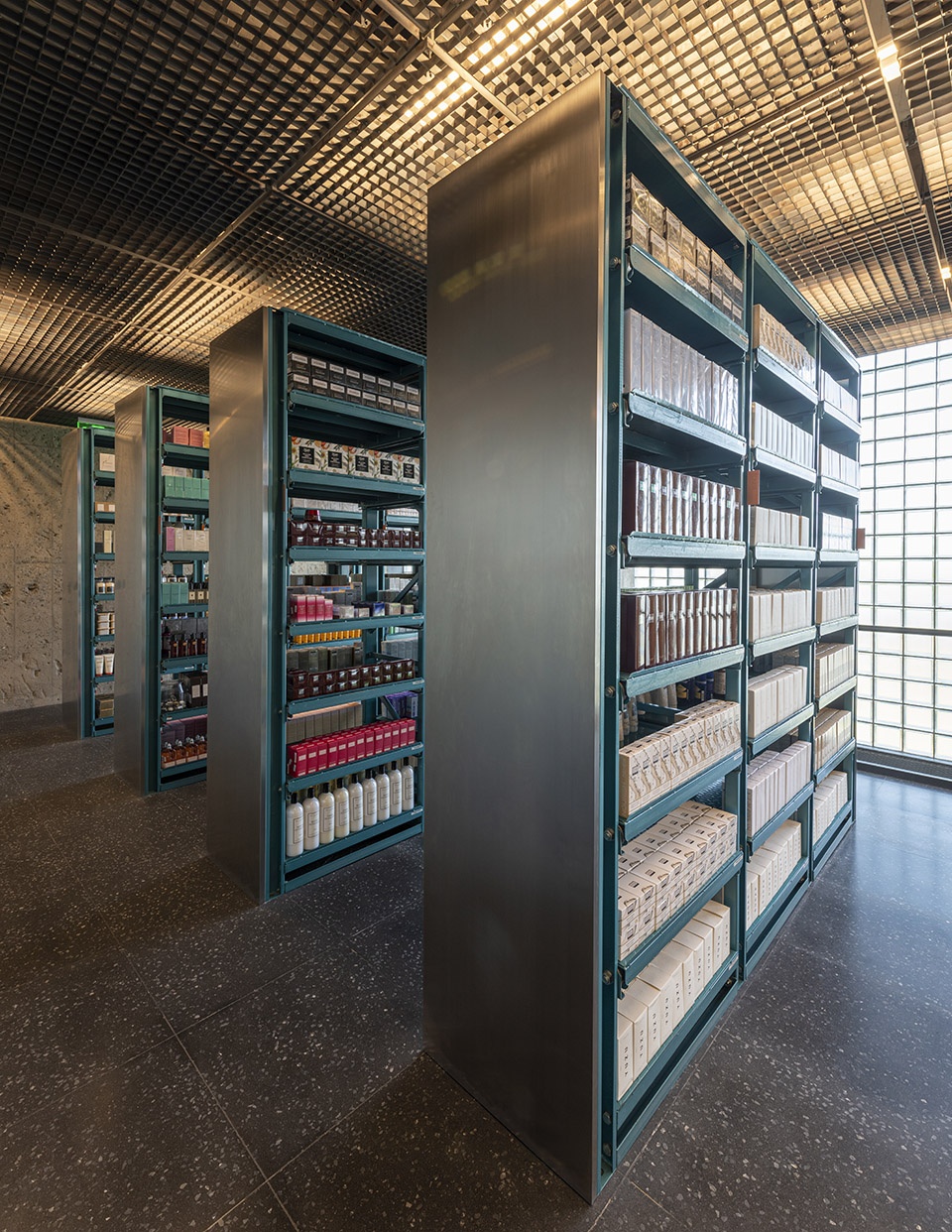 harmay cosmetics retail store china by aim architecture